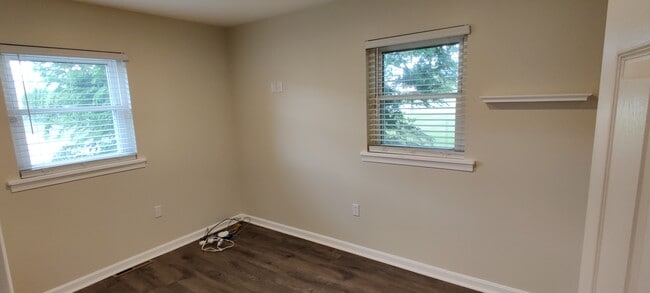 Building Photo - 2504 Levans Rd