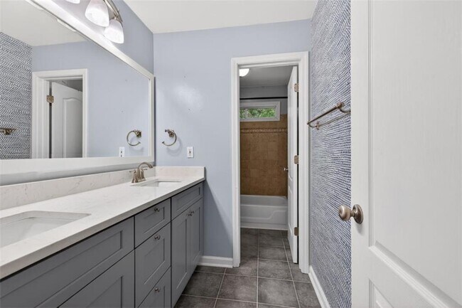Building Photo - 4582 Campenille Ct