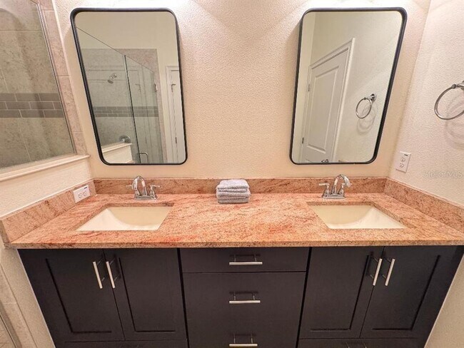 Building Photo - 12377 Streambed Dr