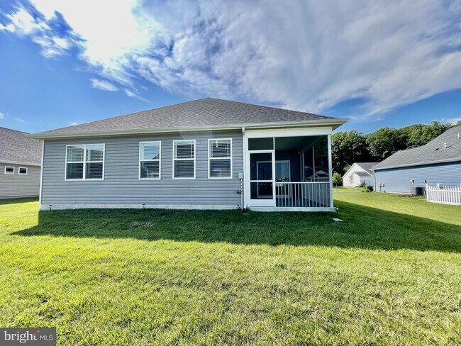 Building Photo - 29847 Sandstone Dr