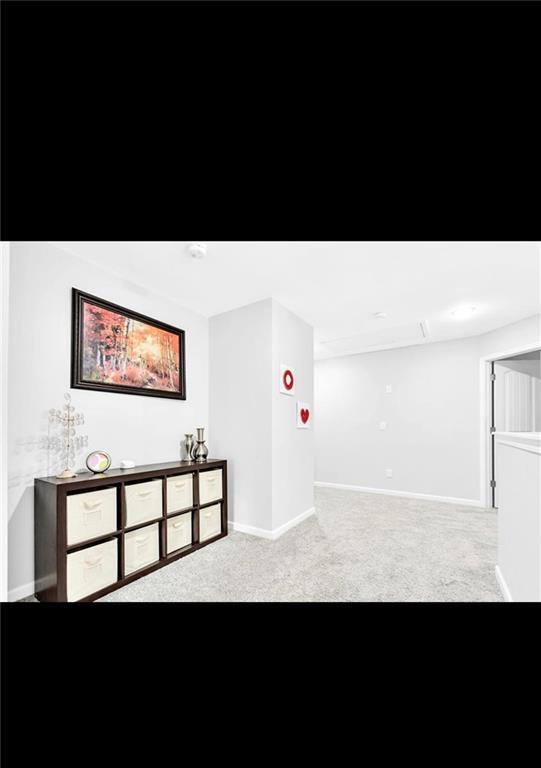 Building Photo - 825 Streamview Way