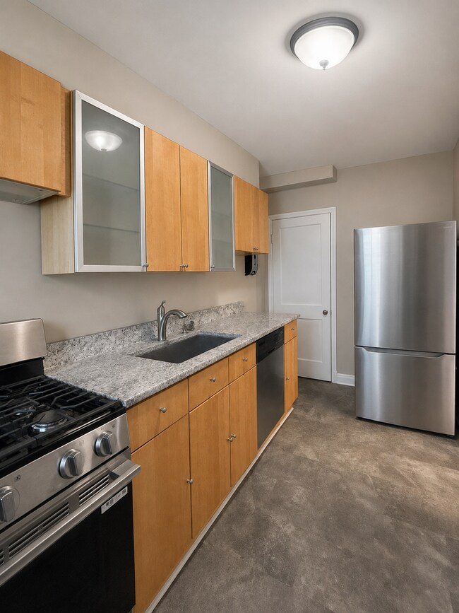 Building Photo - Beautifully Remodeled 3-Bedroom Home with Modern Comforts