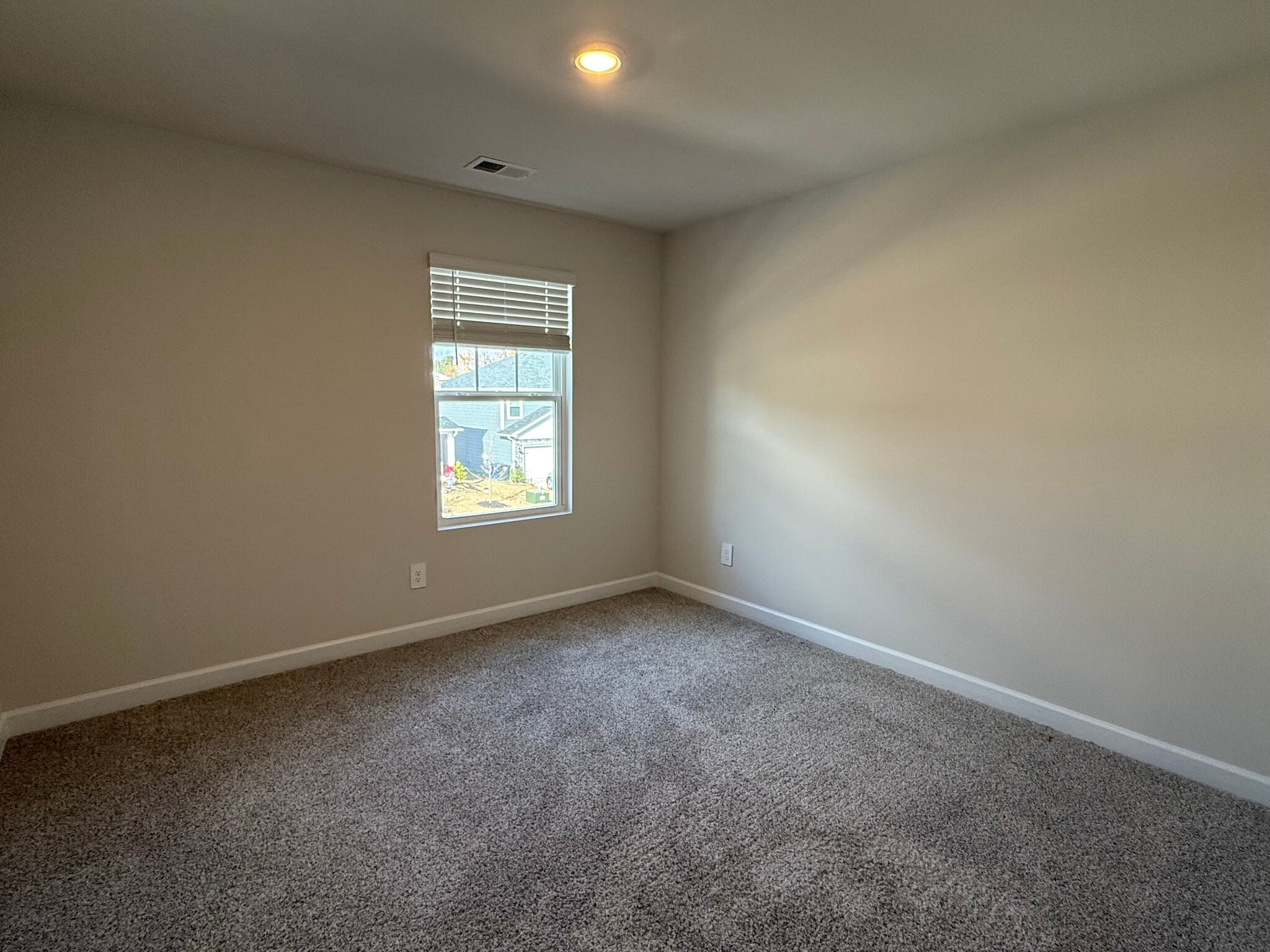 Building Photo - 160 Bird Dog Dr