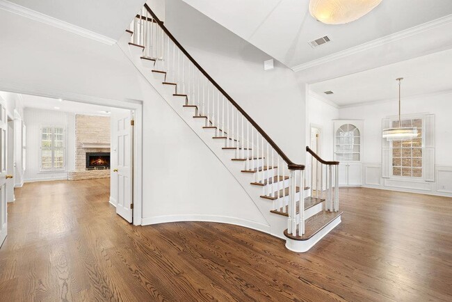 Building Photo - 4 Rock Way Cove