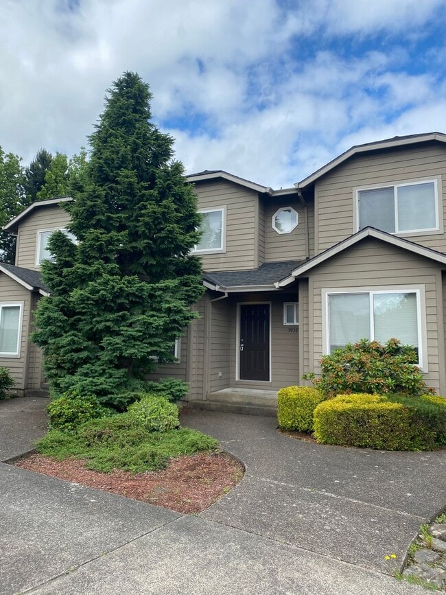Primary Photo - 3937 NE 149th Ave