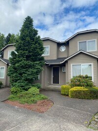 Building Photo - 2 Bedroom Townhome