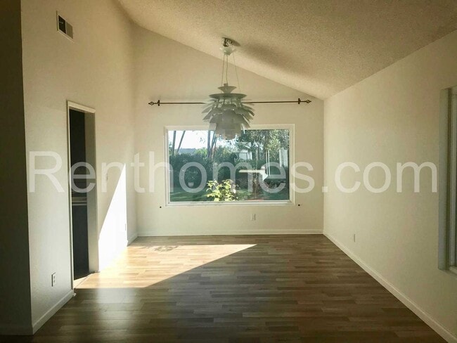 Building Photo - 11245 Forestview Ln
