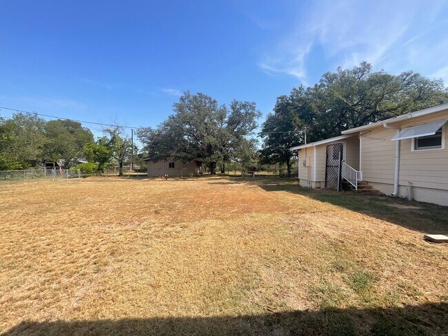 Building Photo - **APPLICATION RECEIVED**  AMAZING 3 bedroom 2 Bath home with detached GARAGE/WORKSHOP in Marble F...