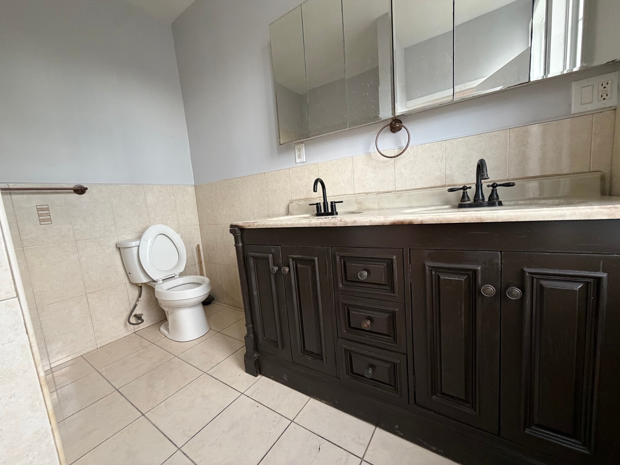 Building Photo - 49 Lembeck Ave