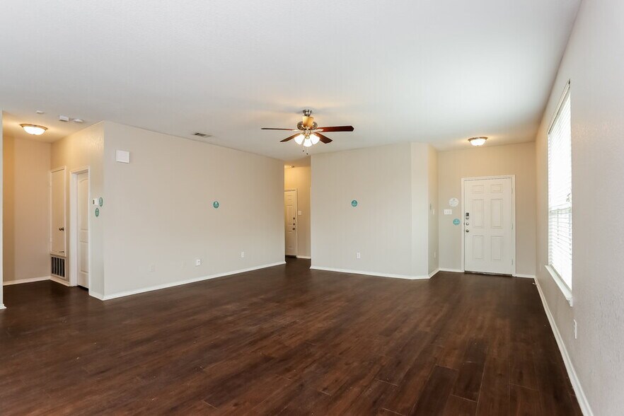 Building Photo - 412 San Lucas Dr