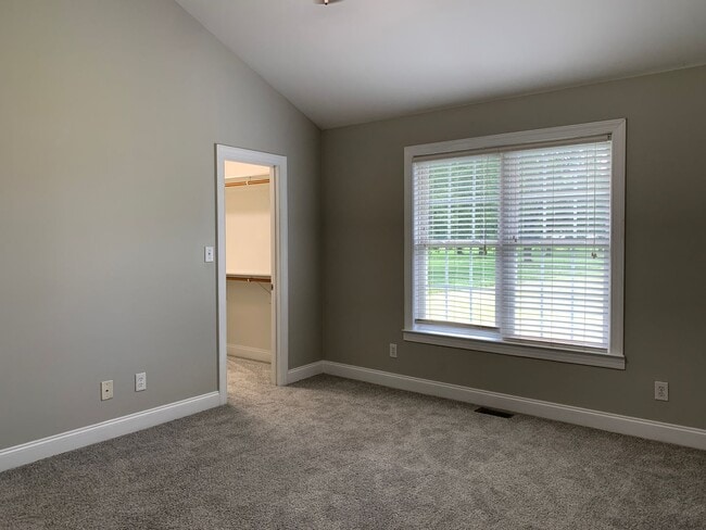 Building Photo - Beautifully Renovated Ranch, Nestled In Pr...
