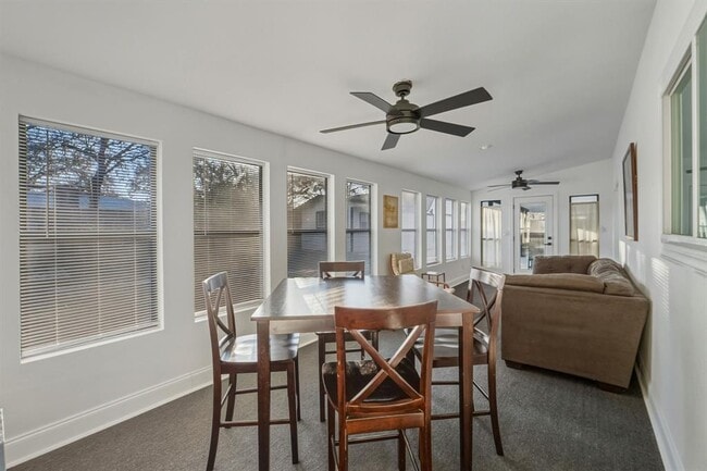 Building Photo - 2107 Lewood Cir