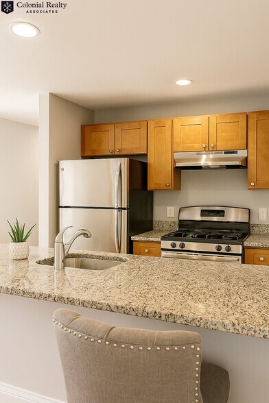 Building Photo - 68 Egmont St