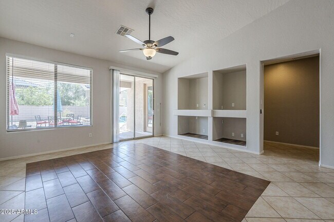 Building Photo - 14335 W Country Gables Dr