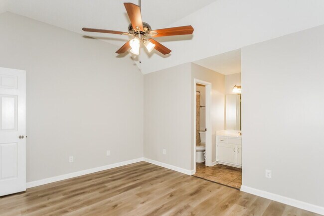 Building Photo - 5769 Saranac Ave