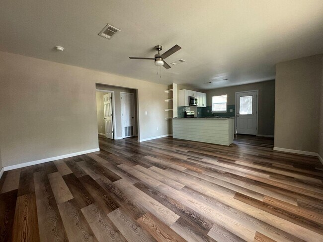 Building Photo - 1714-1716 Stewart St