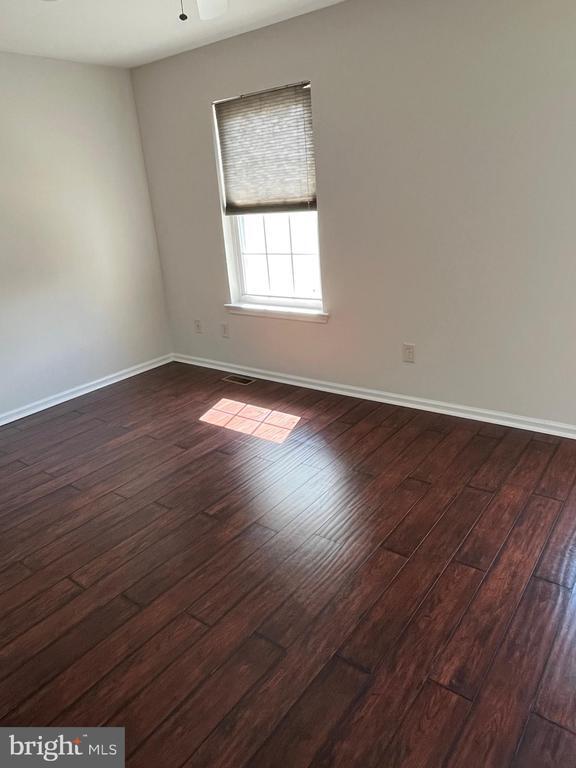 Building Photo - 32 Wyckwood Ct