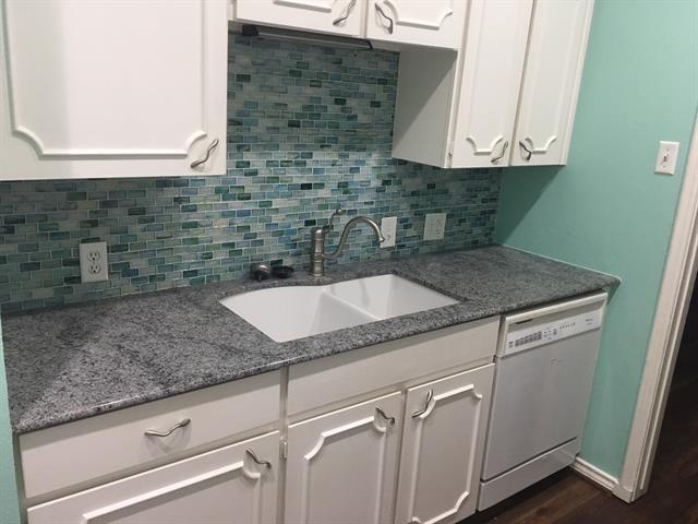 Building Photo - 4312 Bellaire Dr S