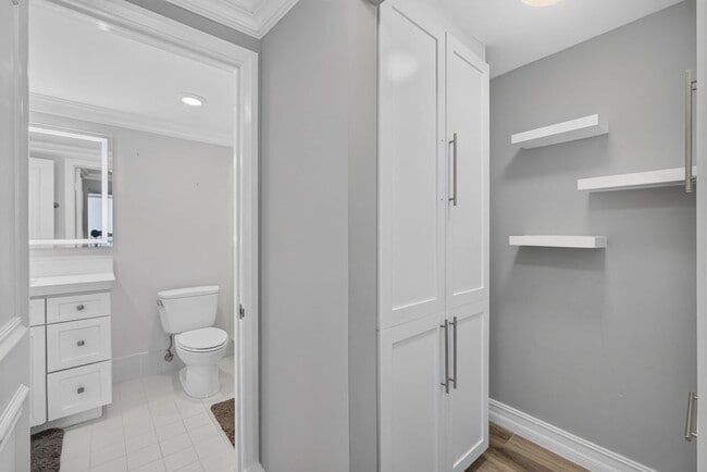 Building Photo - 5400 N Ocean Dr