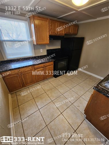 Building Photo - 1332 E 55th St