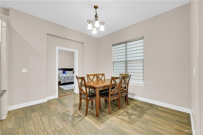 Building Photo - 33 Colvin Ave