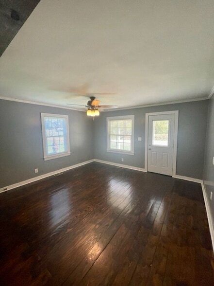 Building Photo - 112 Polk St