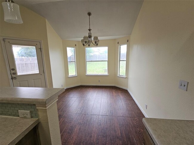 Building Photo - 110 Lakemont Dr