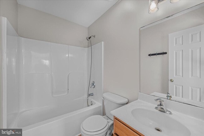 Building Photo - 27 Fiser Ln