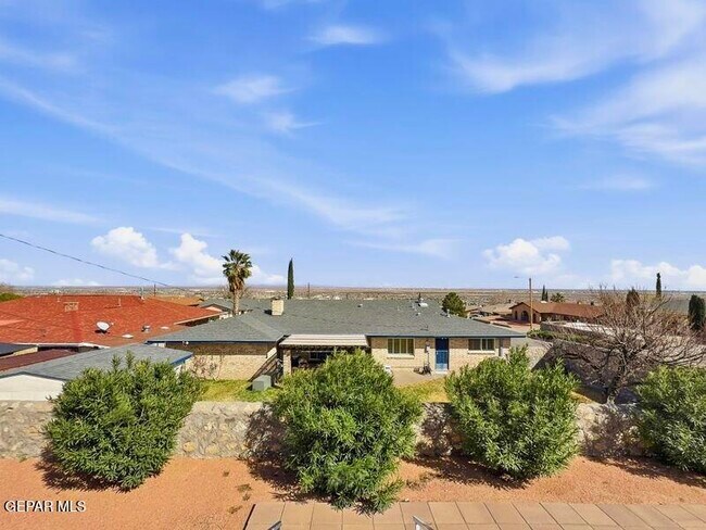 Building Photo - 9000 Rancich St