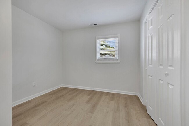 Building Photo - Charming 3-bedroom, 1-bath home!