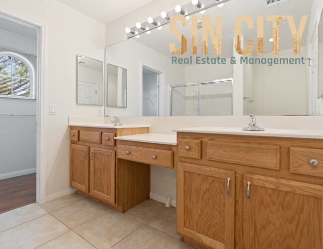 Building Photo - "Charming 3-Bed Oasis with Granite Elegance on Gingerbread Man Ave, Las Vegas!"