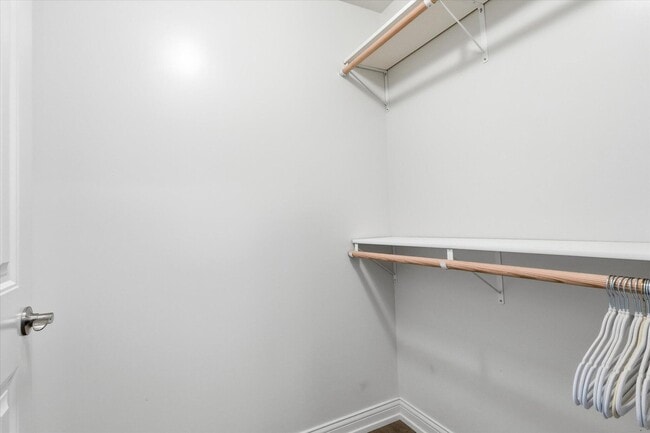 Building Photo - 2212 Chapel Hill Rd