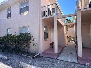 Building Photo - 1630 Redwood St