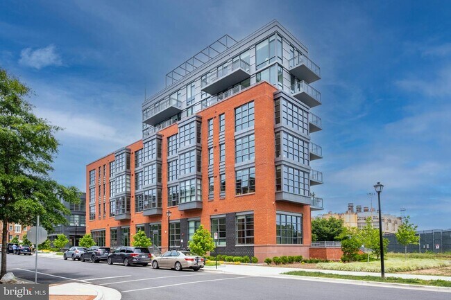Building Photo - 1201 N Royal St