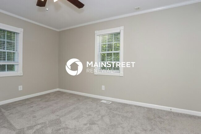 Building Photo - 147 Acorn Dr