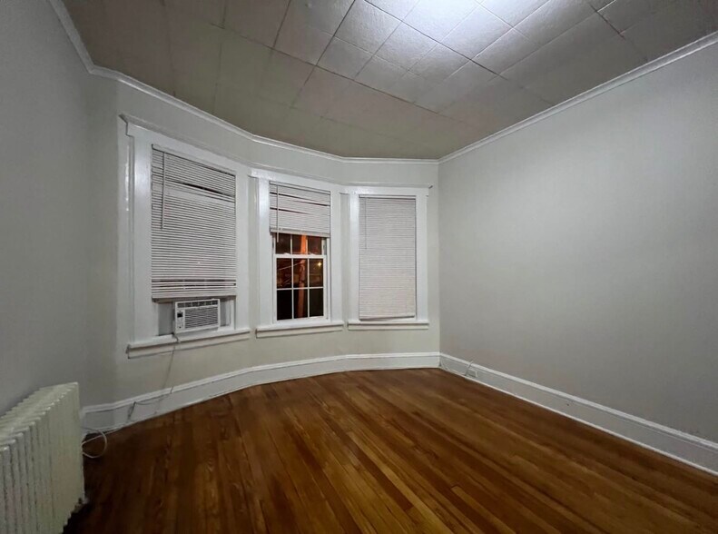 Room 1 - 234 Christine St