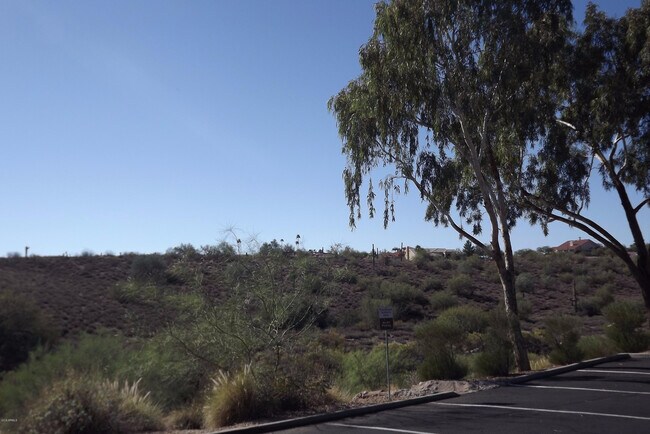 Building Photo - 16657 E Gunsight Dr