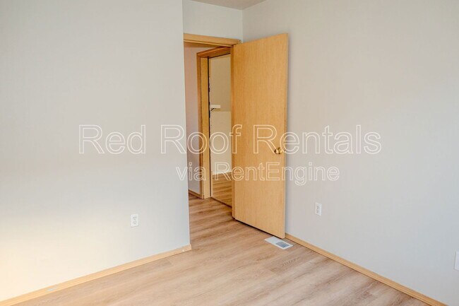 Building Photo - 2606 186th St E