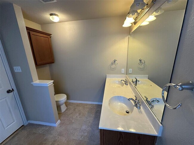 Building Photo - 10214 Maydelle Dr