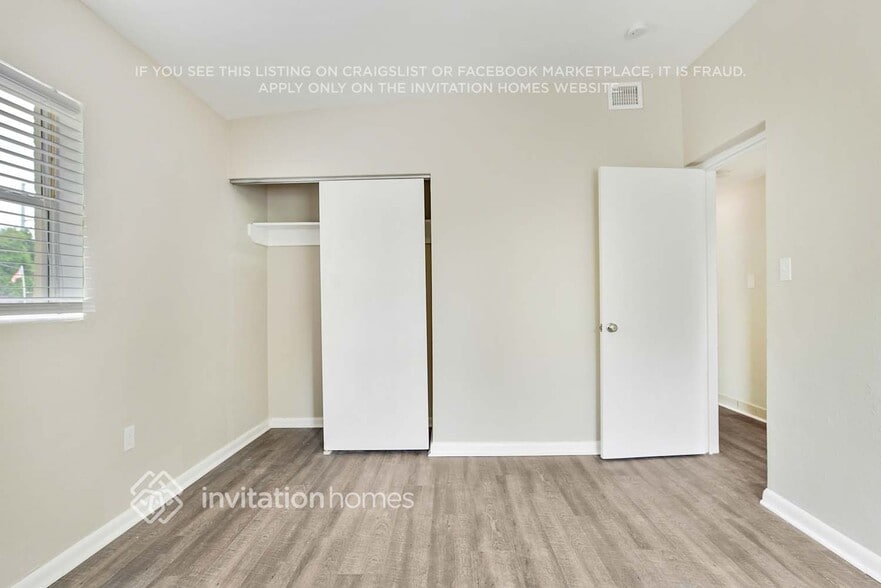 Building Photo - 5603 Cortez Dr