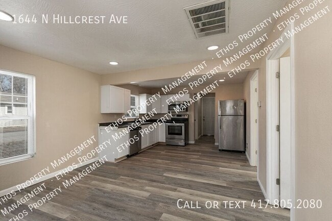Building Photo - 1644 N Hillcrest Ave