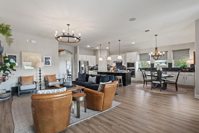 Building Photo - 4945 Strada Dr