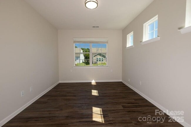 Building Photo - 12926 Canterbury Castle Dr