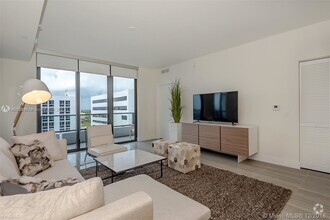 Building Photo - 1 br, 2 bath Condo - 2960 NE 207th St Unit...