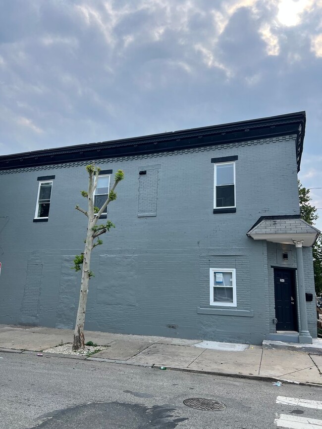 Building Photo - 2945 Wharton St