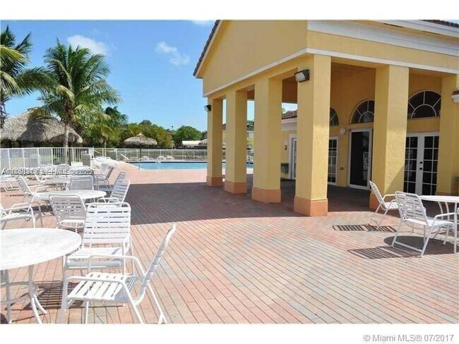 Building Photo - 2621 SE 15th Pl