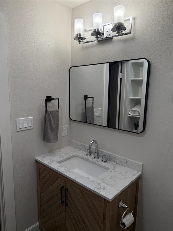 Building Photo - 1103 Water Hole Trail