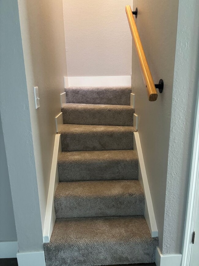 Building Photo - Renovated two bedroom two bath townhome, Windsor!!