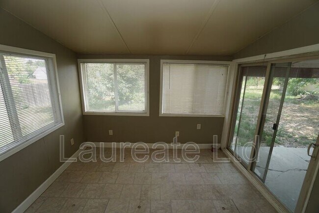 Building Photo - 2484 S Laredo St