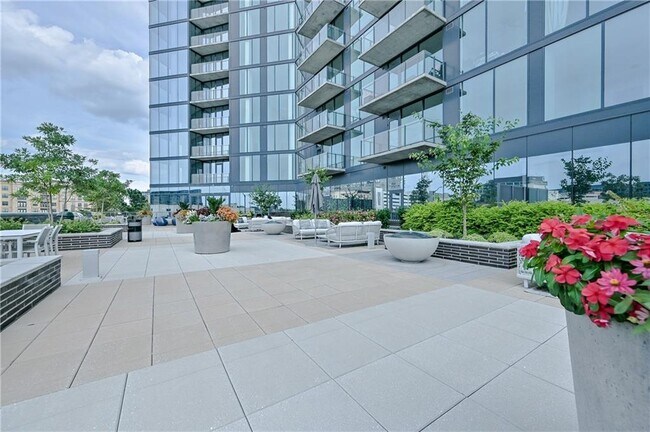 Building Photo - 788 West Marietta St NW